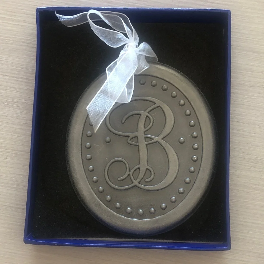 Elegant Monogram 'B' Ornament Gift Accent Decoration Home Decor